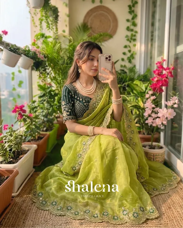 Pulsating_Green_Fendy_Silk_Sequence_Embroidery_Work_Saree_With_Stitched_Blouse