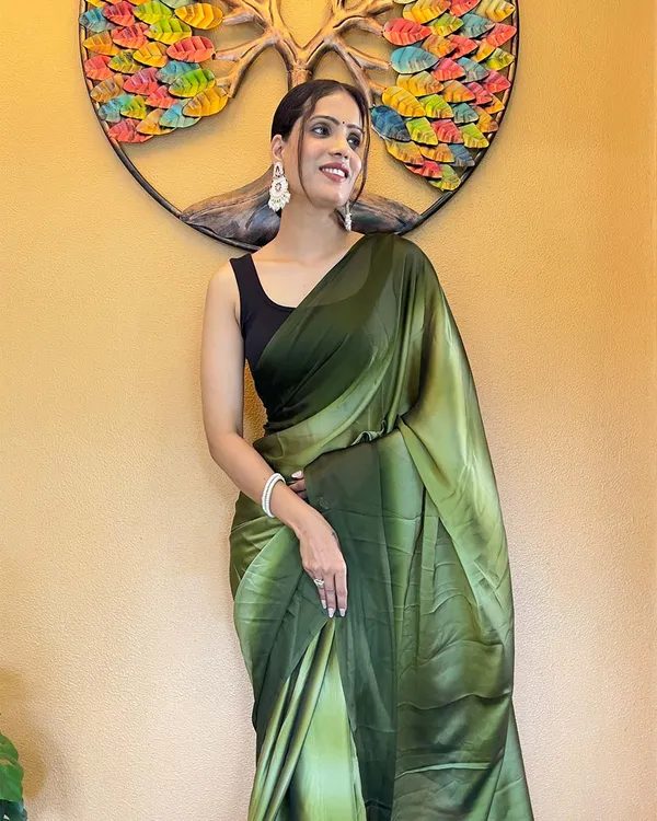 Parrot_Green_Color_1-Minute_Ready_To_Wear_Georgette_Saree_With_Blouse_Piece