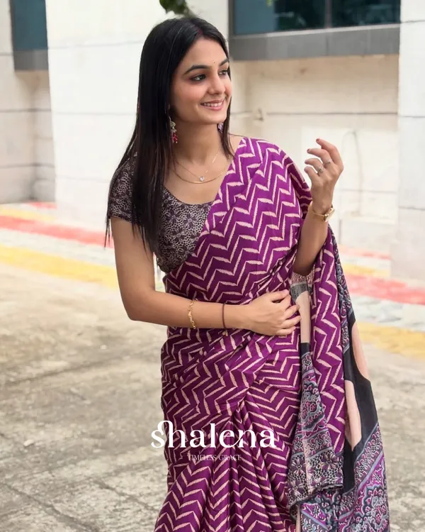 Purple_Color_1_Minute_Ready_to_Wear_Digitial_Printed_Crape_Silk_Saree