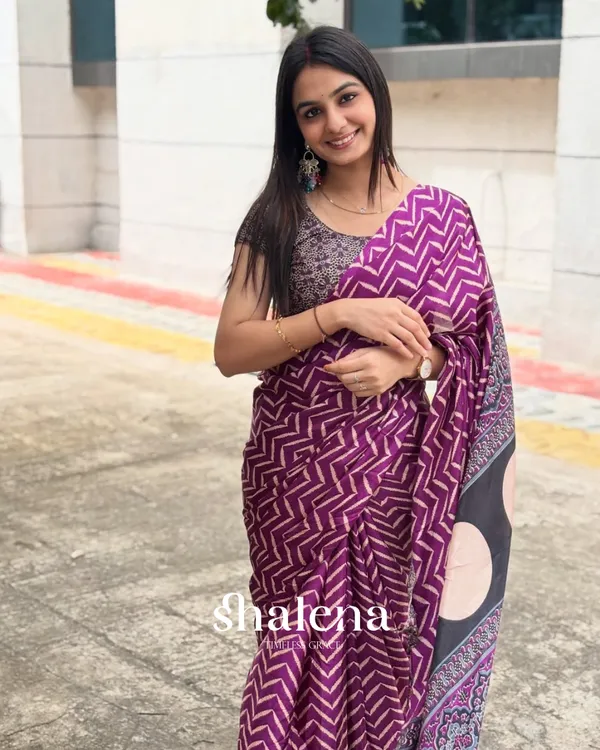 Purple_Color_1_Minute_Ready_to_Wear_Digitial_Printed_Crape_Silk_Saree