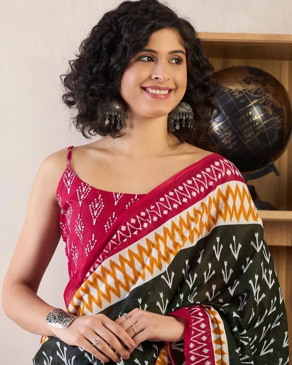 Black_Color_Mulmul_Cotton_1_-_Minute_Ready_to_Wear_Saree_with_Pocket_and_Blouse_Piece