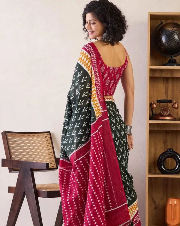 Black_Color_Mulmul_Cotton_1_-_Minute_Ready_to_Wear_Saree_with_Pocket_and_Blouse_Piece