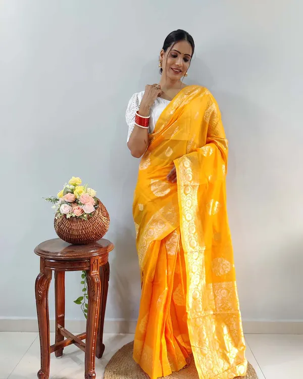 Yellow_Color_1-Minute_Ready_To_Wear_Georgette_Saree_With_Blouse_Piece