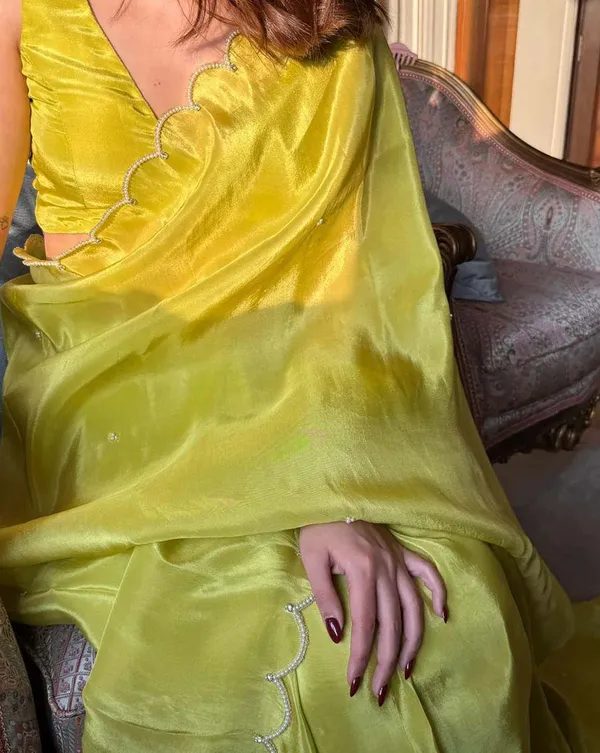 Yellow_Color_1-Minute_Ready_To_Wear_Soft_Chinnon_Silk_Saree_with_Handwork_Lace_Border_&_Stitched_Blouse