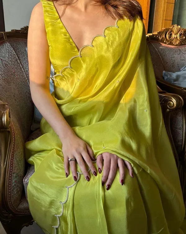 Yellow_Color_1-Minute_Ready_To_Wear_Soft_Chinnon_Silk_Saree_with_Handwork_Lace_Border_&_Stitched_Blouse