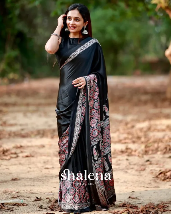 Black_Color_1_Minute_Ready_to_Wear_Digitial_Printed_Crape_Silk_Saree
