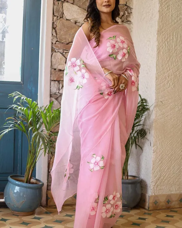 Pink_Color_Premium_1-Minute_Ready_To_Wear_Georgette_Saree_With_Blouse_Piece