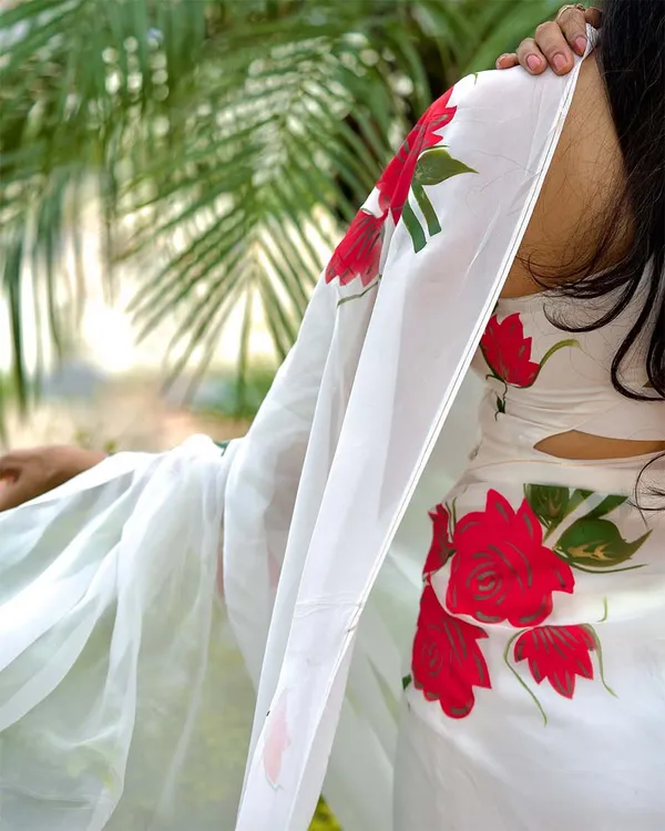 White_Color_1-Minute_Ready_to_Wear_Georgette_Saree_with_Floral_Design_&_Blouse_Piece