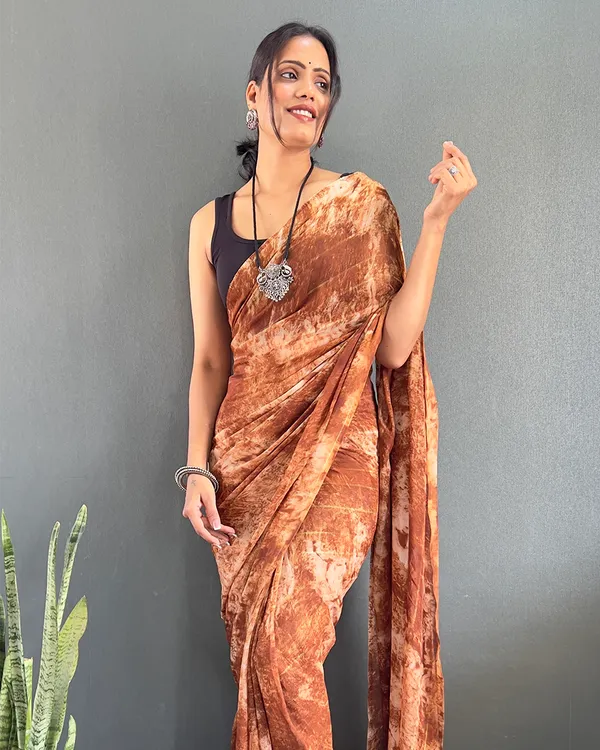 Orange_Color_1-Minute_Ready_To_Wear_Georgette_Saree_With_Blouse_Piece