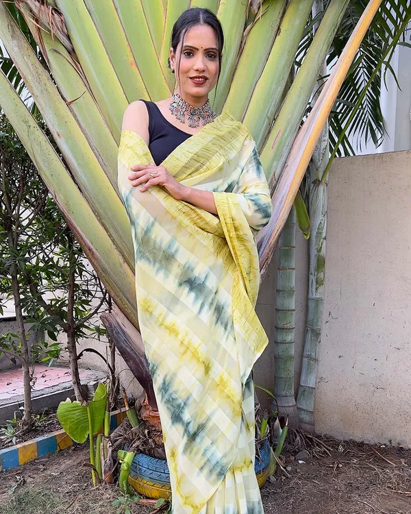 Yellow_color_1-Minute_Ready_To_Wear_Naylon_Saree_With_Blouse_Piece