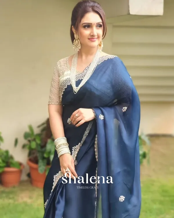 Blue_Color_Georgette_Saree_with_Embroidery_Design