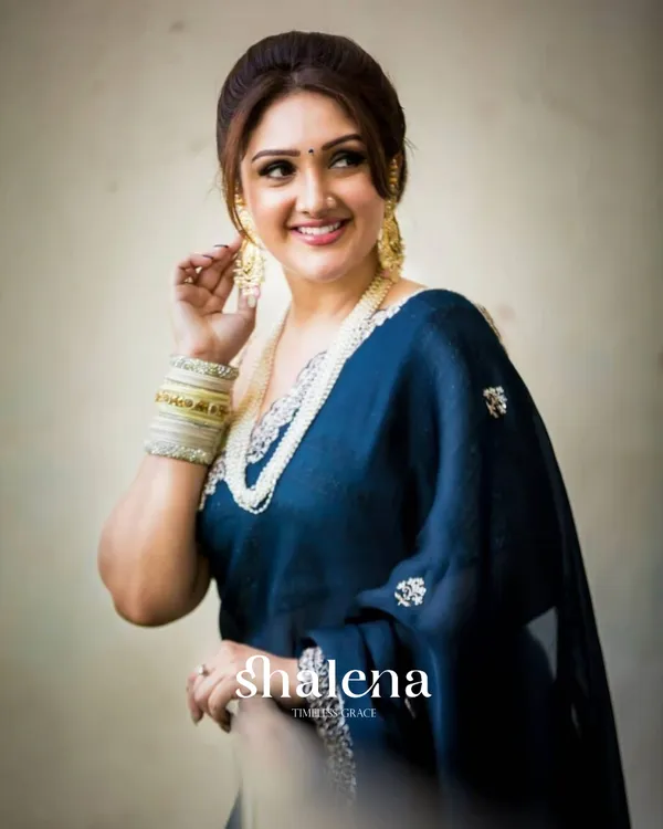 Blue_Color_Georgette_Saree_with_Embroidery_Design