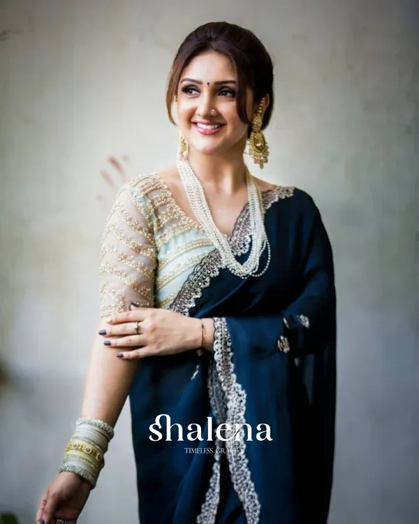 Blue_Color_Georgette_Saree_with_Embroidery_Design