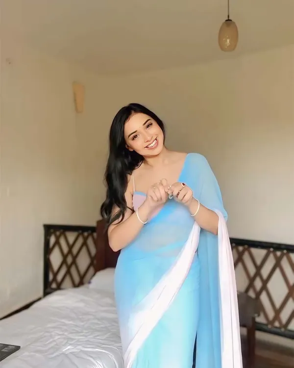Dual_Color_1-Minute_Ready_To_Wear_Georgette_Saree_With_Blouse_Piece