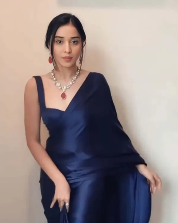 Navy_Blue_Color_1-Minute_Ready_To_Wear_Satin_Saree_With_Blouse_Piece