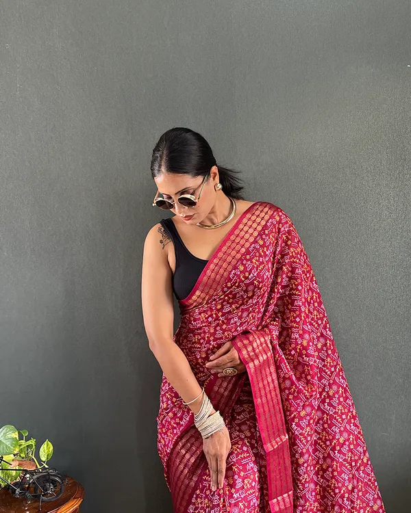 Maroon_Color_1-Minute_Ready_To_Wear_Georgette_Saree_With_Blouse_Piece