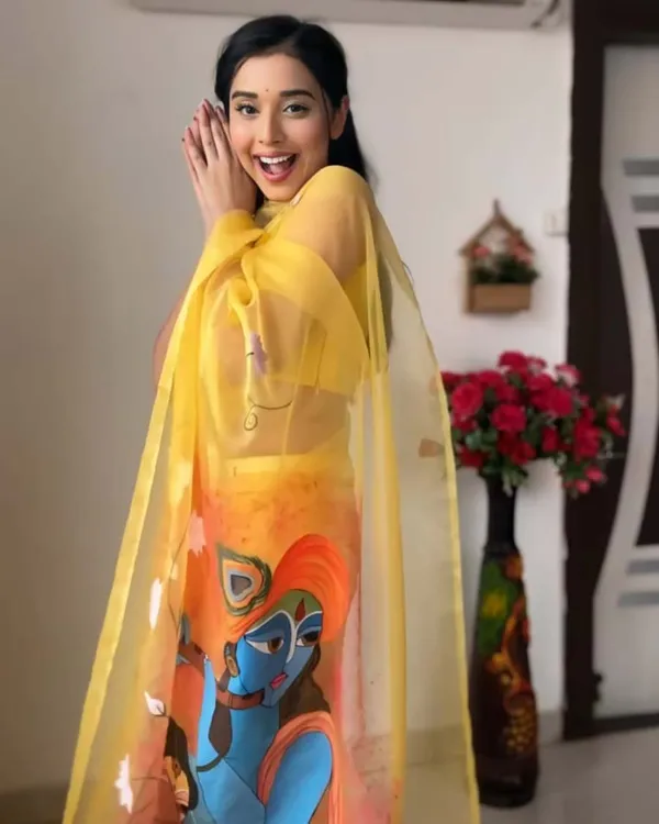 Yellow_Color_1-Minute_Ready_To_Wear_Organza_Saree_With_Blouse_Piece