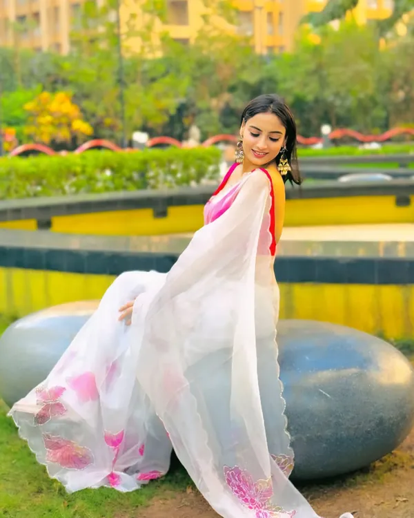 White_Color_Organza_1_-_Minute_Ready_to_Wear_Saree_with_Blouse_Piece