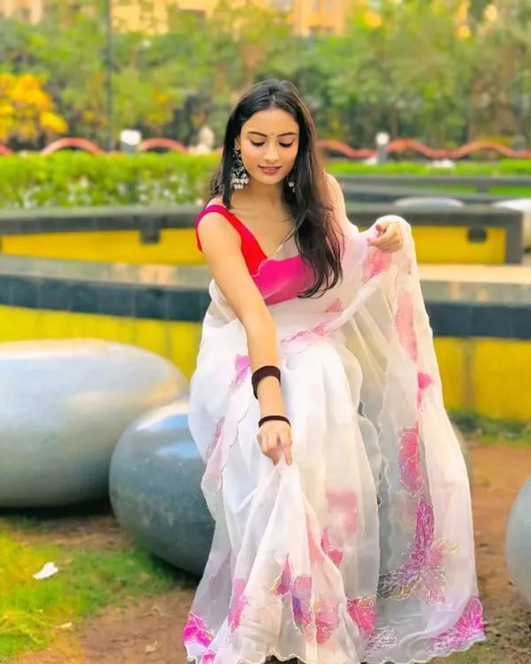 White_Color_Organza_1_-_Minute_Ready_to_Wear_Saree_with_Blouse_Piece