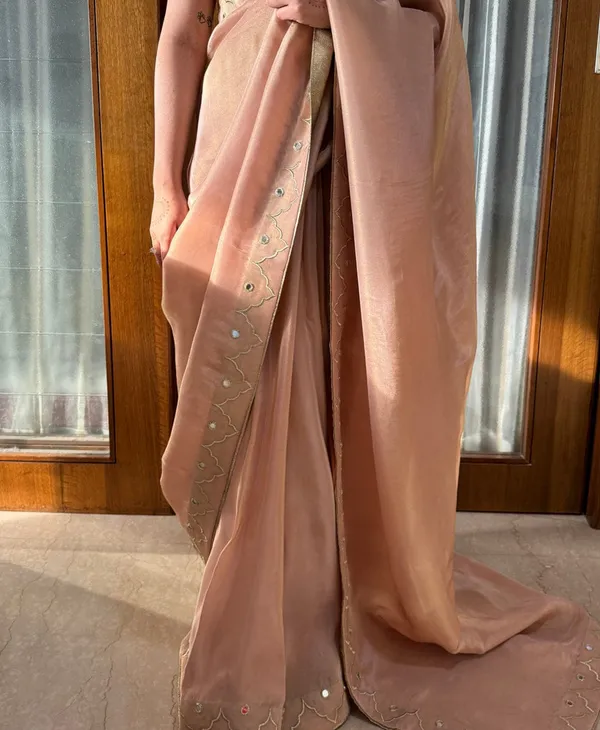 Peach_Color_Soft_Malai_Sattin_Silk_1_-_Minute_Ready_to_Wear_Saree_with_Fully_Stitch_Blouse_(Free_Size)_Up_to_44