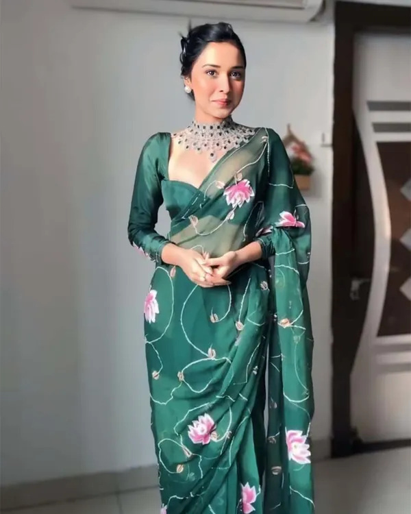 Green_Color_1-Minute_Ready_To_Wear_Organza_Saree_With_Blouse_Piece