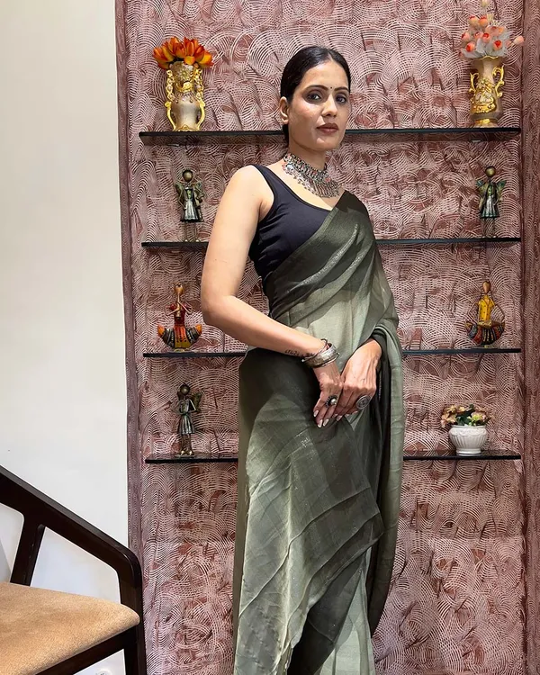 Mahendi__Color_1-Minute_Ready_To_Wear_Naylon_Saree_With_Blouse_Piece