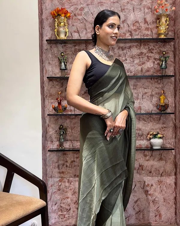 Mahendi__Color_1-Minute_Ready_To_Wear_Naylon_Saree_With_Blouse_Piece