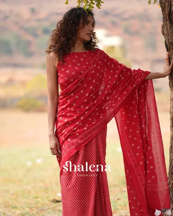 Red_Color_1_-_Minute_Ready_to_Wear_Mulmul_Cotton_Saree_with_Blouse_Piece