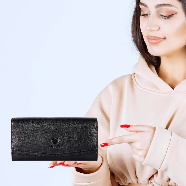 Black_Genuine_Leather_Hand_Crafted_With_Snap_Closure_Clutch_For_Women
