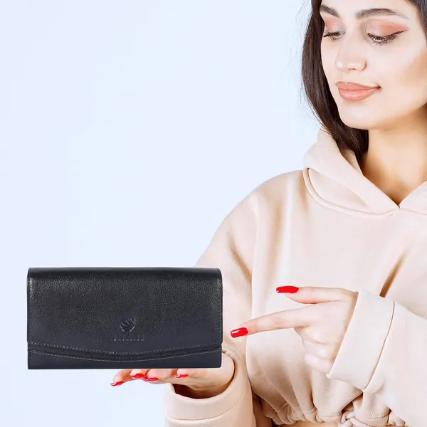 Dark_Blue_Genuine_Leather_Hand_Crafted_With_Snap_Closure_Clutch_For_Women
