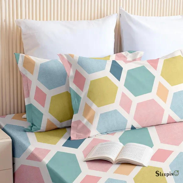 Pink_Green_Pentagonal_All_Around_Cotton_Fitted_Elastic_Bedsheet_With_2_Pillow_Covers