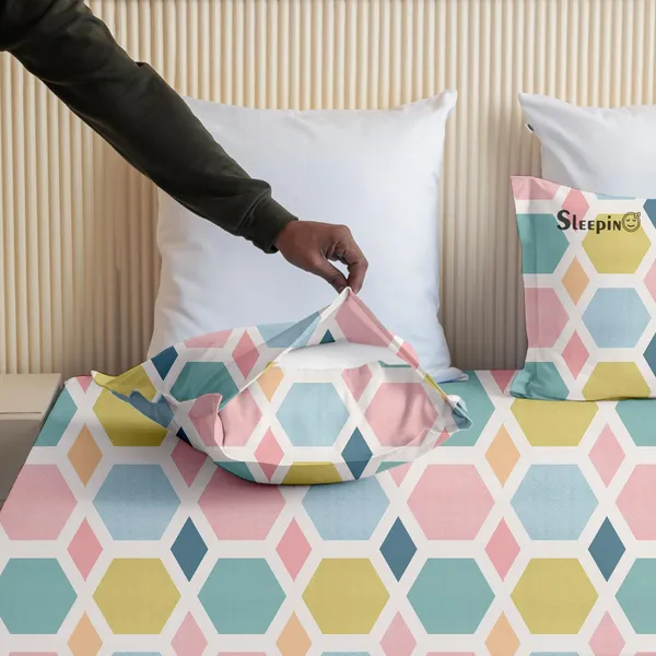Pink_Green_Pentagonal_All_Around_Cotton_Fitted_Elastic_Bedsheet_With_2_Pillow_Covers