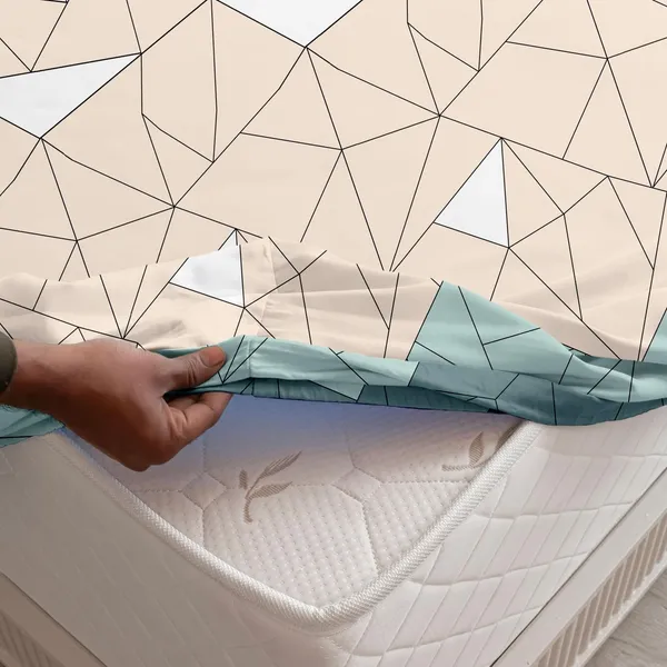 Ivory_Blue_Zic_Zac_Print_Super_Soft_Elegant_Printed_Bedsheet__With_2_Pillow_Covers_92"_x_102"_Inches