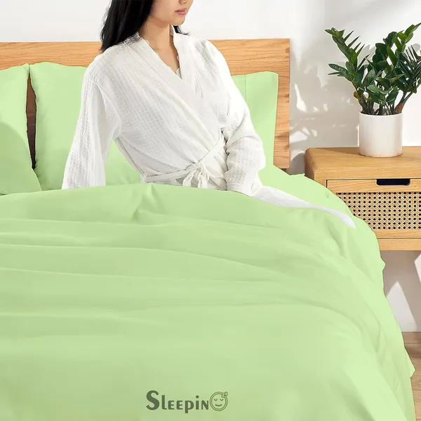 Lime_Green_Egyptian_Cotton_400TC_Solid_Bedsheet_With_Pillow_Covers