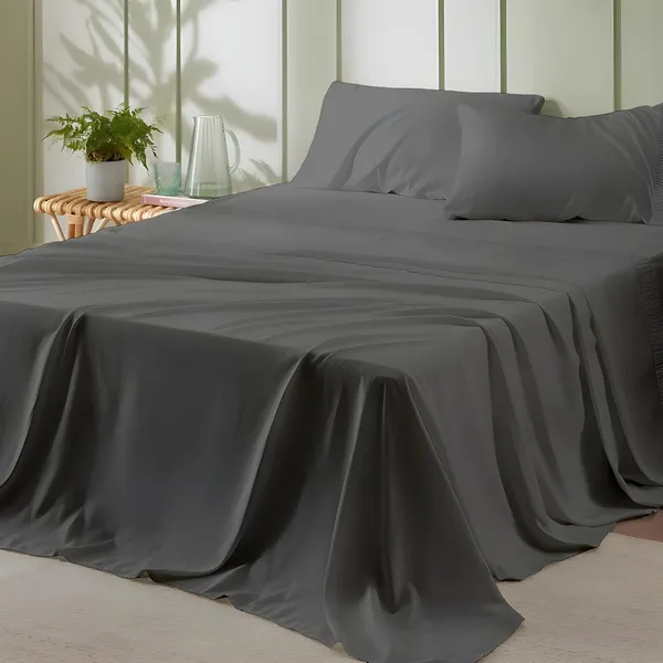 Dark_Grey_Super_Soft_Brushed_Microfiber_Hypoallergenic_Bedsheet_With_2_Pillow_Cover