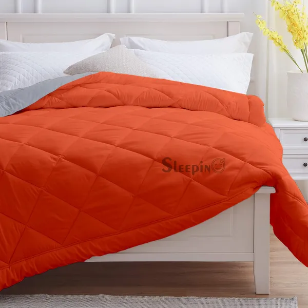 Orange_&_Silver_Breathable_Microfiber_Machine_Washable_150_GSM_AC_Reversible_Comforter_For_Heavy_Winter