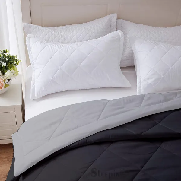 Black_&_Silver_Breathable_Microfiber_Machine_Washable_150_GSM_AC_Reversible_Comforter_For_Heavy_Winter