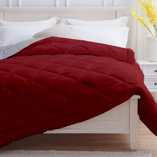 Burgundy_&_Silver_Breathable_Microfiber_Machine_Washable_150_GSM_AC_Reversible_Comforter_For_Heavy_Winter