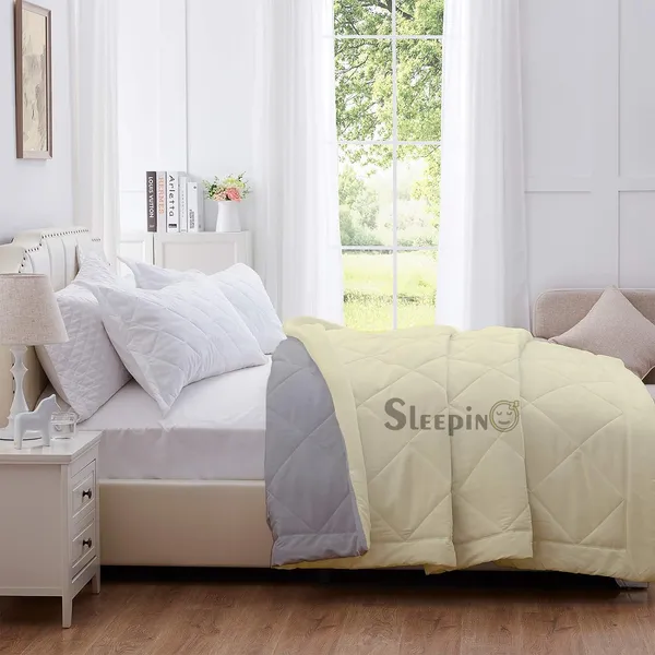 Ivory_&_Silver_Breathable_Microfiber_Machine_Washable_150_GSM_AC_Reversible_Comforter_For_Heavy_Winter