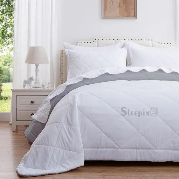White_&_Silver_Breathable_Microfiber_Machine_Washable_150_GSM_AC_Reversible_Comforter_For_Heavy_Winter