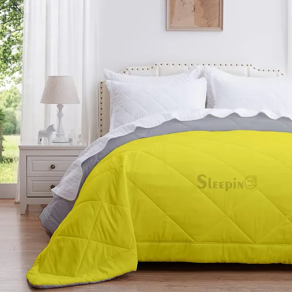 Vanilla_Yellow_&_Silver_Breathable_Microfiber_Machine_Washable_150_GSM_AC_Reversible_Comforter_For_Heavy_Winter
