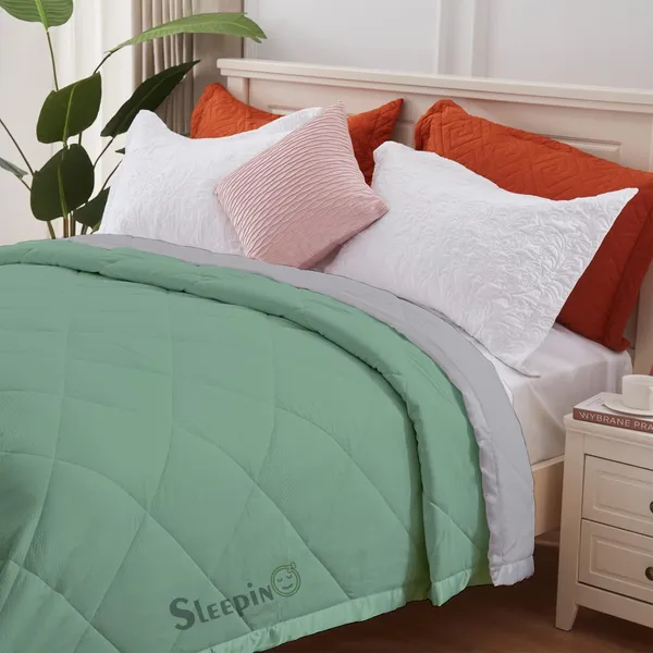 Sage_Silver_Microfiber_Breathable_&_Lightweight_Quilt_200_GSM_Comforter_For_Heavy_Winter
