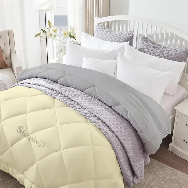 Ivory_&_Silver_Microfiber_300_GSM_Comforter_For_Heavy_Winter