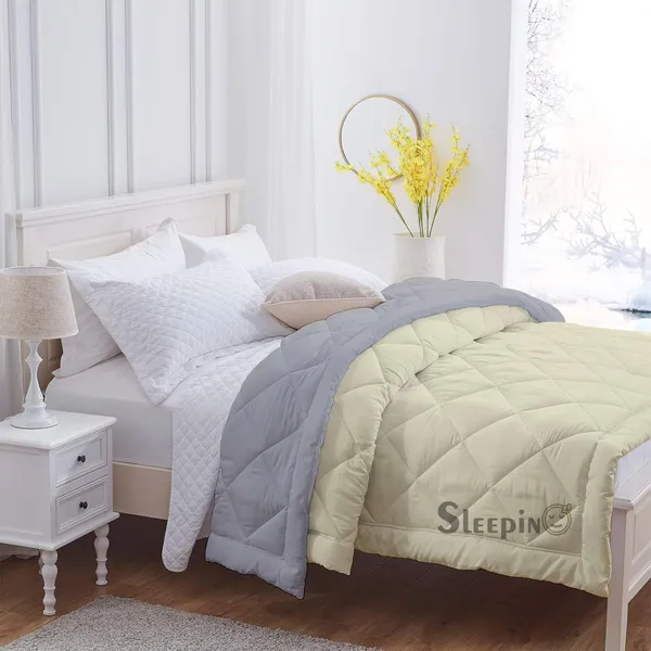Ivory_&_Silver_Microfiber_Breathable_600_GSM_Reversible_Comforter_For_Heavy_Winter
