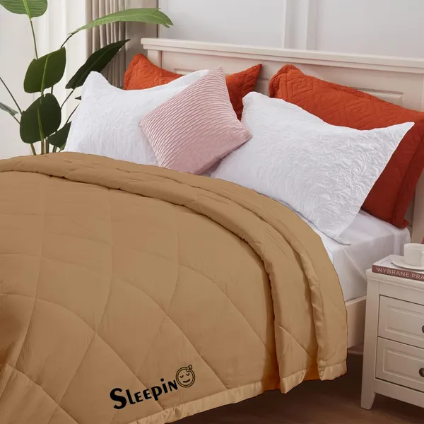 Beige_Breathable_Microfiber_150_GSM_Comforter_For_Heavy_Winter