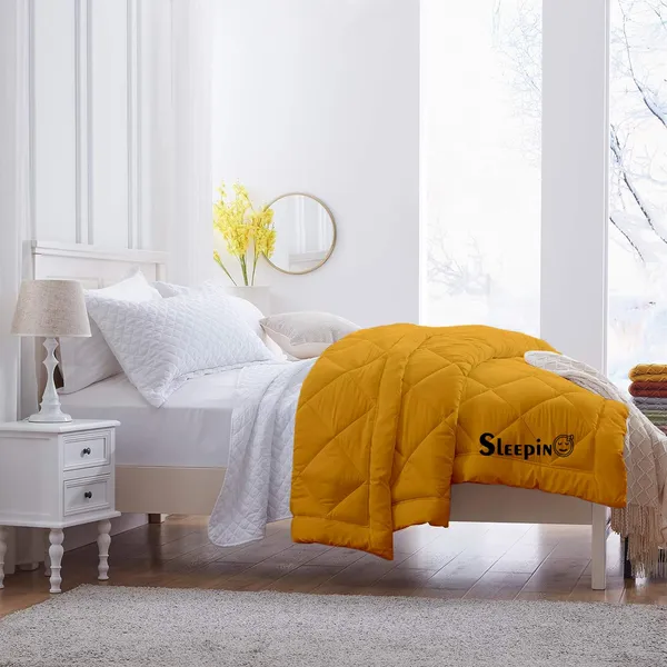 Gold_Breathable_Microfiber_200_GSM_Comforter_For_Heavy_Winter