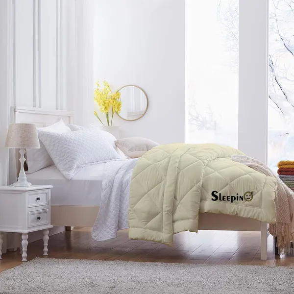 Ivory_Breathable_Microfiber_200_GSM_Comforter_For_Heavy_Winter