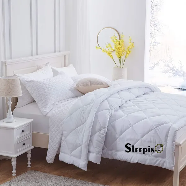 White_Breathable_Microfiber_200_GSM_Comforter_For_Heavy_Winter