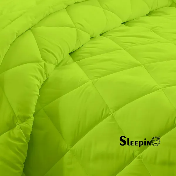 Parrot_Green_Breathable_Microfiber_200_GSM_Comforter_For_Heavy_Winter