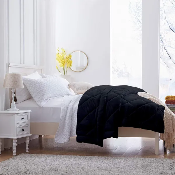 Black_Breathable_Microfiber_200_GSM_Comforter_For_Heavy_Winter